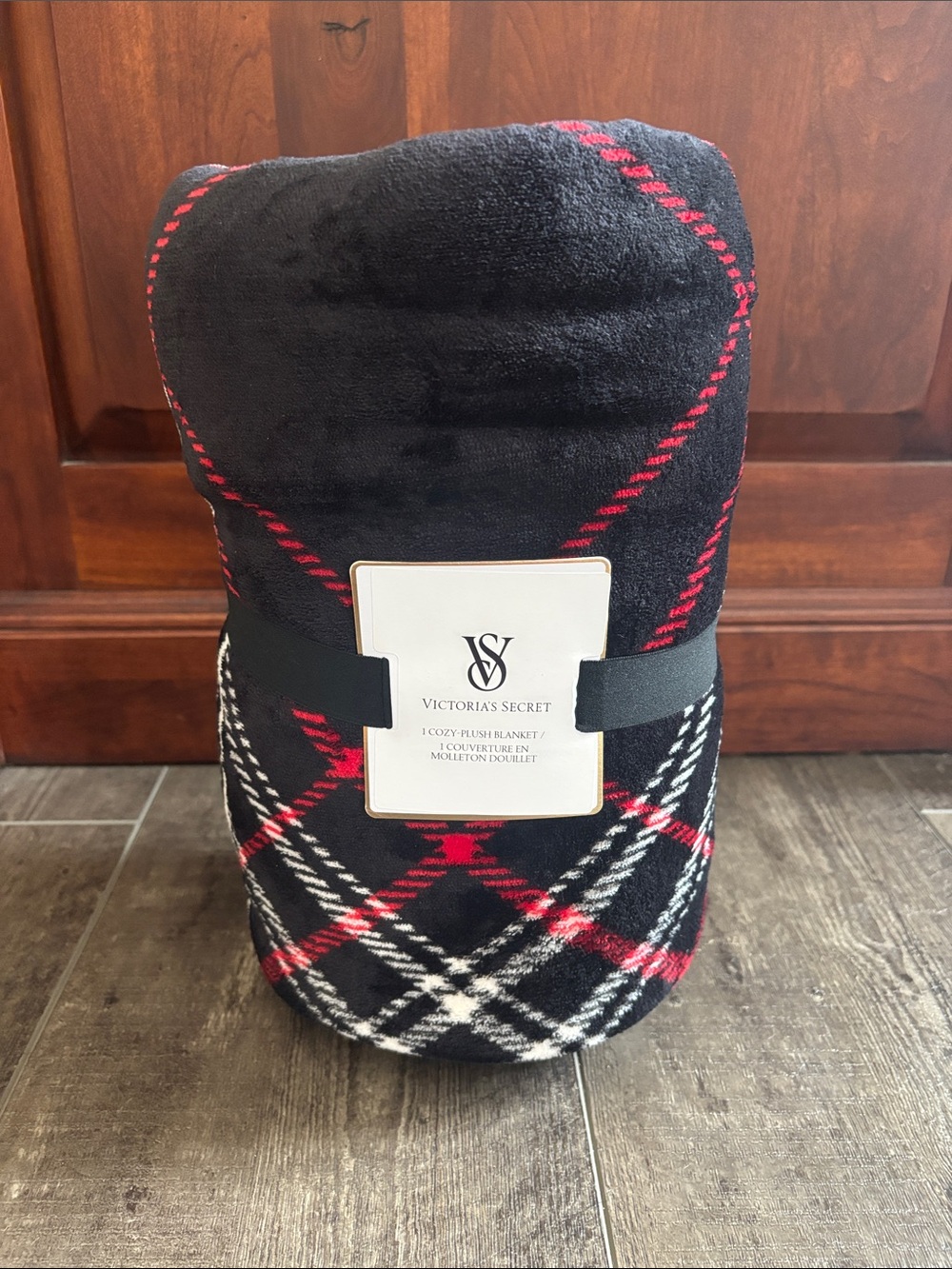 Victoria’s Secret cozy plush blanket